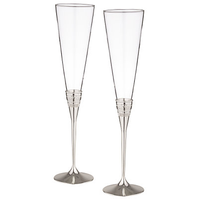 Contemporary design Champagne flutes from Vera Wang