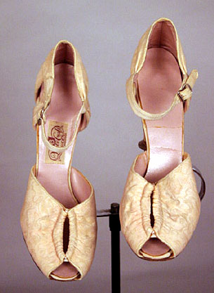 Vintage wedding shoes from the 1940's